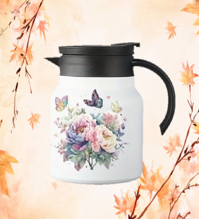 Theepot met theezeef vlinder